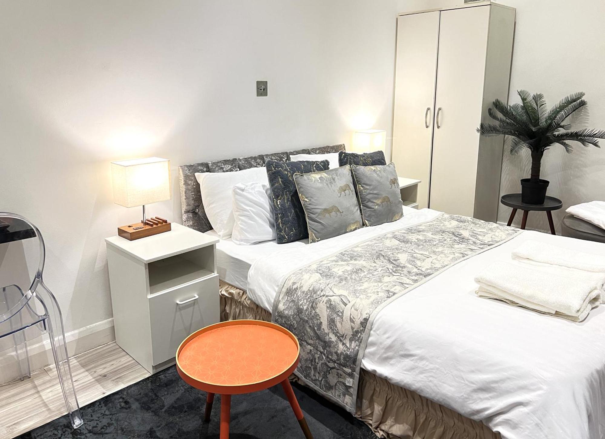 Monroe - Entire In - Prime Location Appartamento Londra